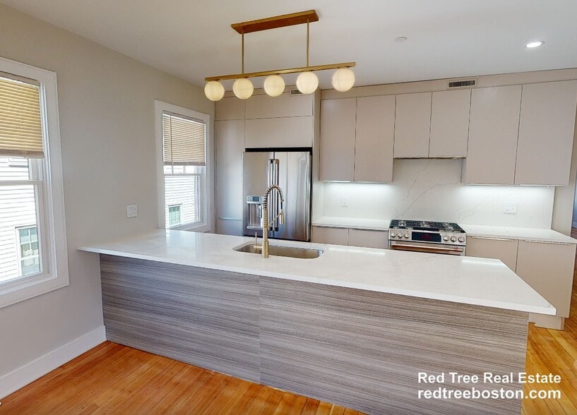 Unit 3 - 93 Williston Rd