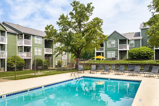 Building Photo - BlueStar Crossings