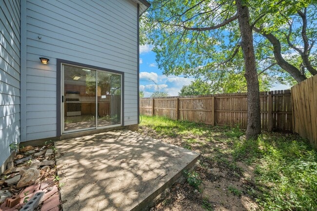 Building Photo - 7 Kenrock Ridge