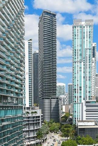 Building Photo - 1000 Brickell Plz