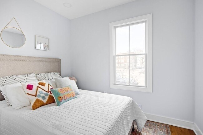 Building Photo - 290 Prospect St