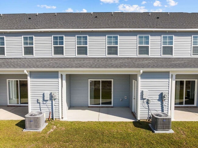 Building Photo - 2611 Virginia Mae Ln