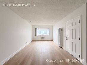 Building Photo - 835 W 165th Pl