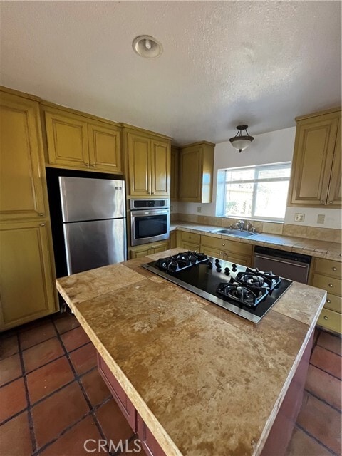 Building Photo - 4655 Hawaina Way