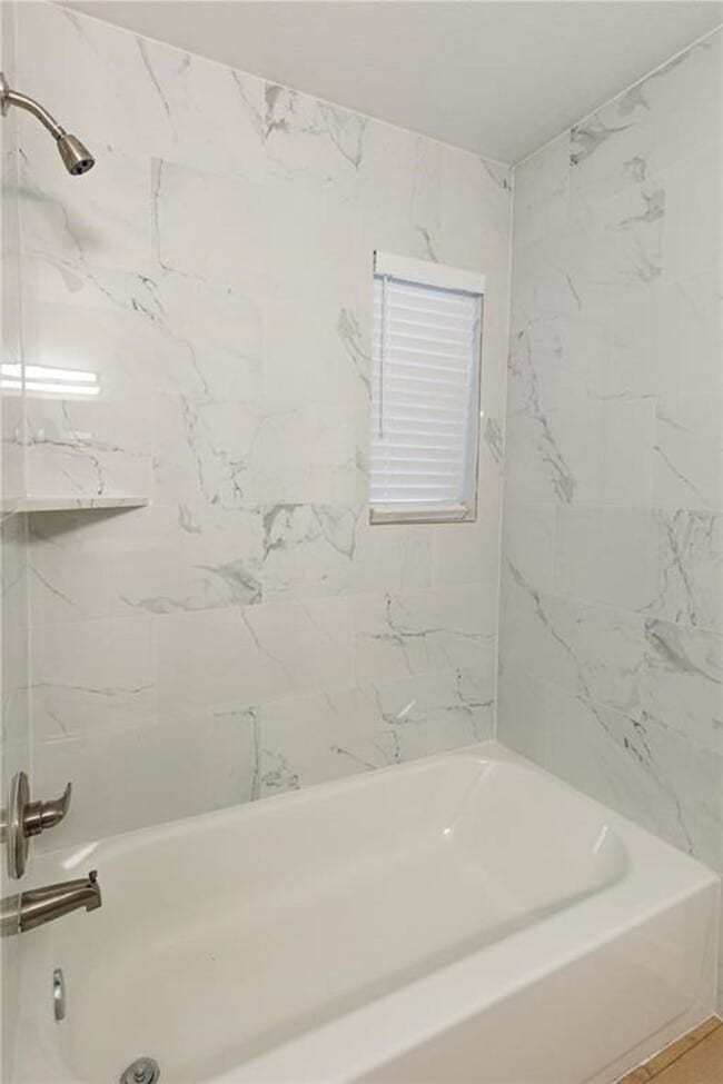 Building Photo - 3206 Cherry Creek Dr