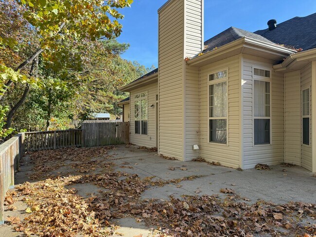 Building Photo - 111 Southwind Cove