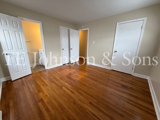 Building Photo - Charming 3 Bedroom Home with Hardwood Floors and Large Backyard in Winston-Salem