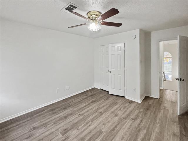 Building Photo - 611 Mariposa Dr