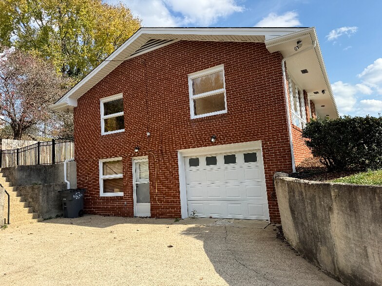 Building Photo - 532 Bays View Rd