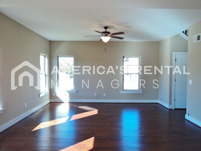 Building Photo - Home For Rent in Calera, AL! Deposit Pending