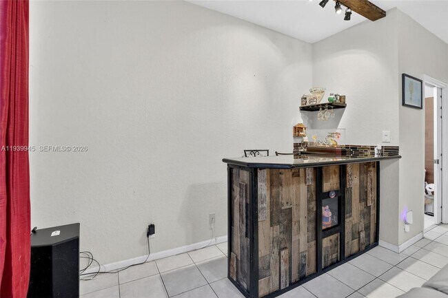 Building Photo - 5436 NW 90th Terrace