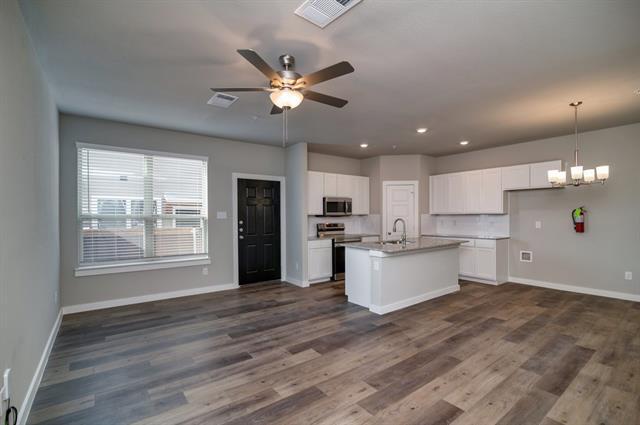 Building Photo - 735 Harvest Moon Dr