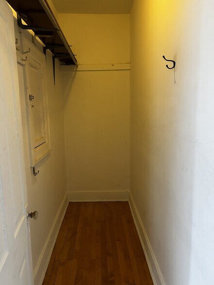 Building Photo - 1742 W Cullerton St