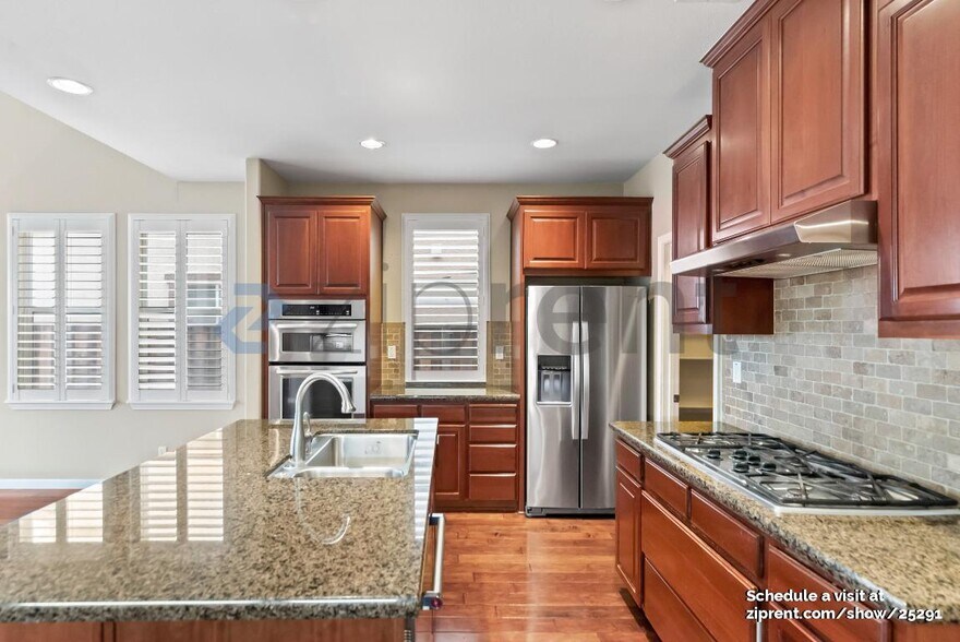 Building Photo - 651 Carrington Ct