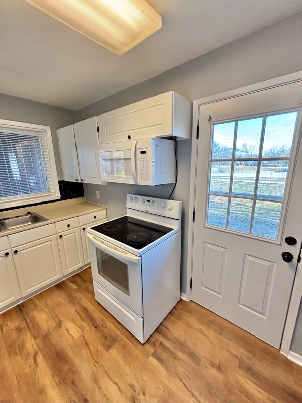 Building Photo - 720 Neal St