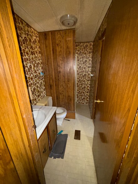 Building Photo - 4671 Old Rte 19