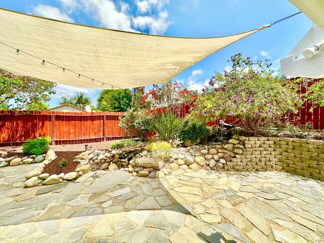 Building Photo - Wonderful Single-Story Home on Spacious Corner Lot with Privately Fenced Yard Space & Attached-Tw...