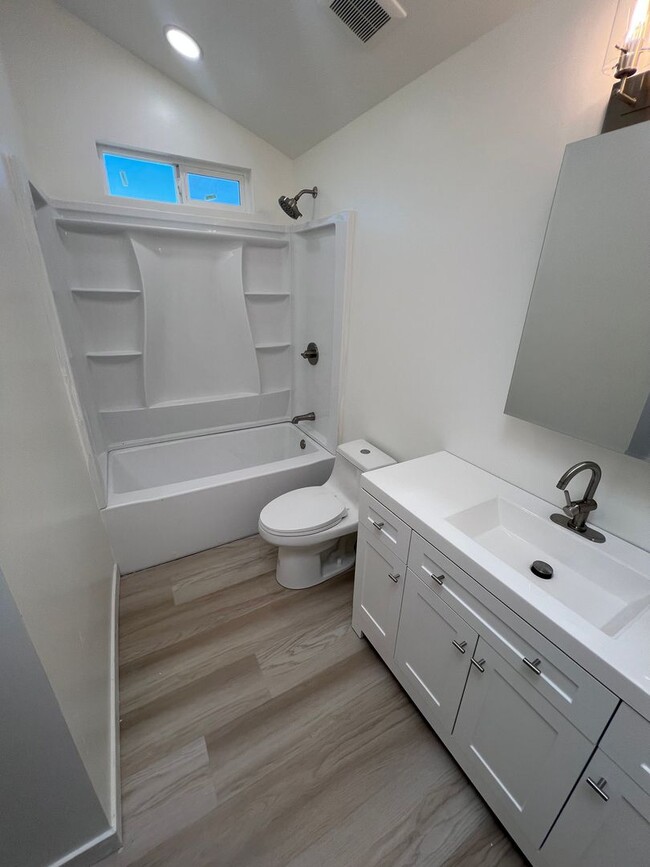 Building Photo - Newly Built 2-Bedroom ADU in Lompoc – Mode...