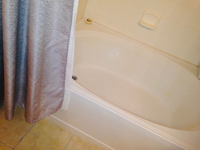 Building Photo - 3022 Alcazar Pl