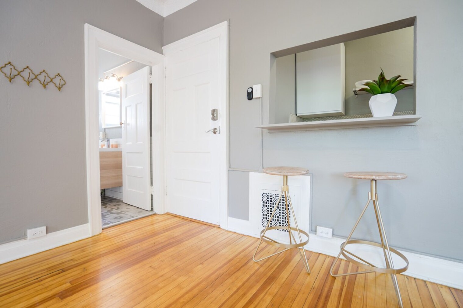 Building Photo - 1660 N Gaylord St