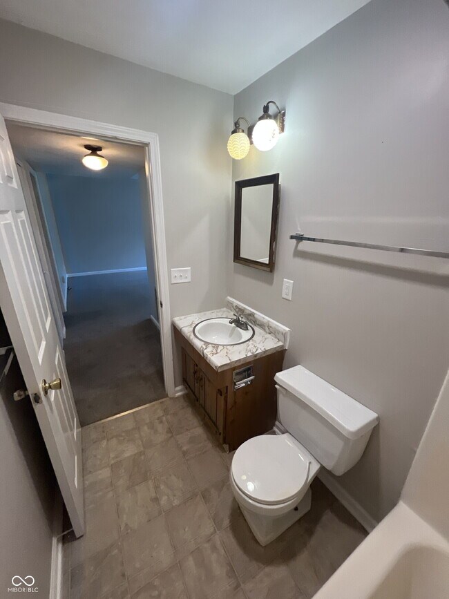 Building Photo - 1310 Millerwood Ct