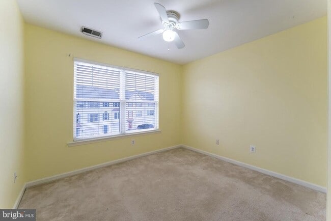 Building Photo - 43792 Sunset Terrace