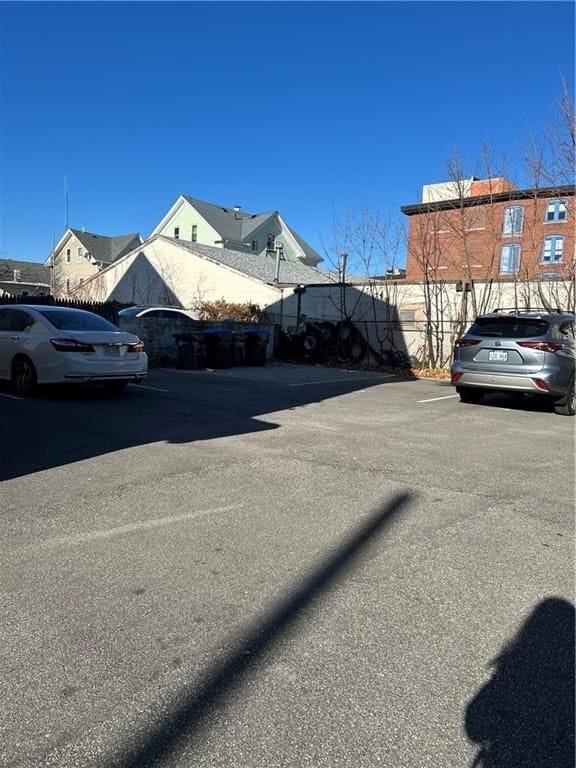 Building Photo - 111 Burnett St