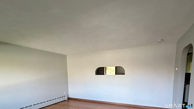 Building Photo - 248 Ivan Hill St