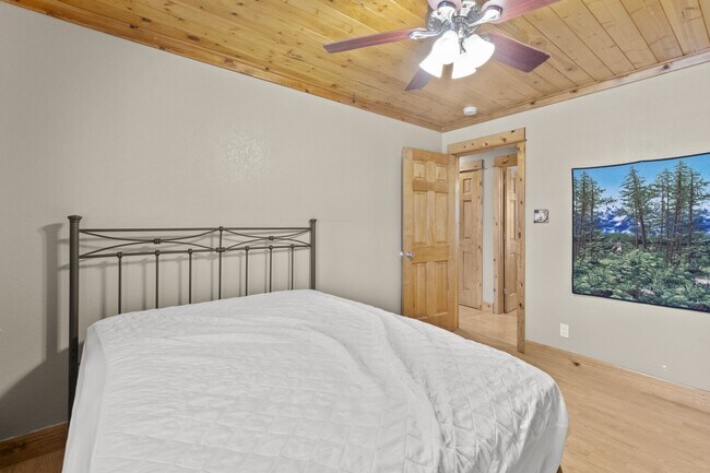 Building Photo - 307 Heath Dr