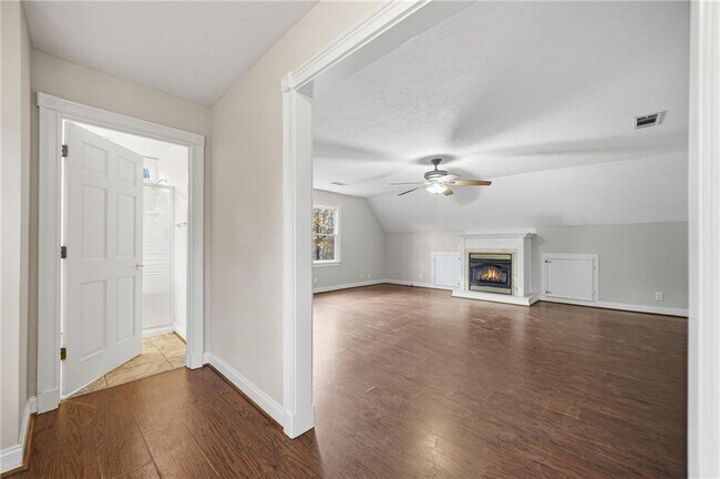 Building Photo - 3890 Steve Tate Hwy