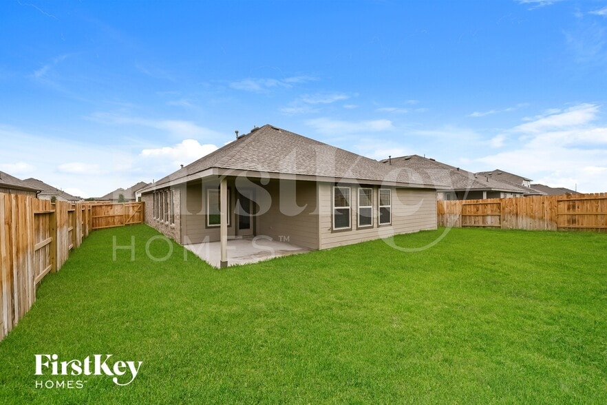 Building Photo - 5228 Pine Pass Dr