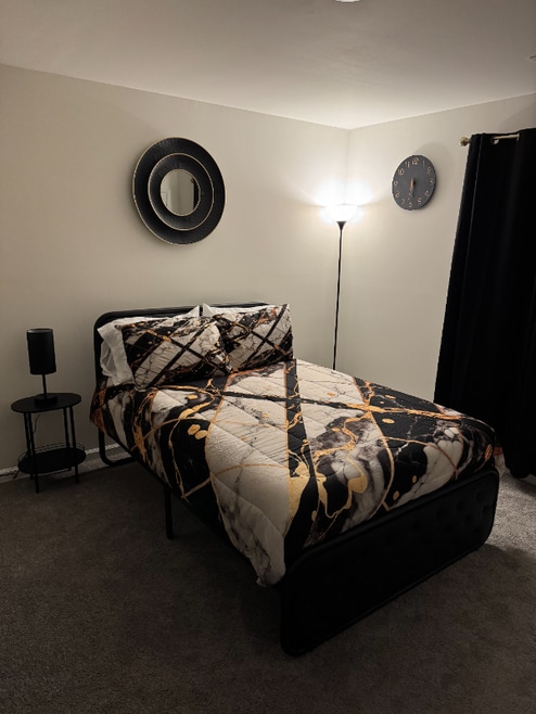 Building Photo - 533 Gantt St