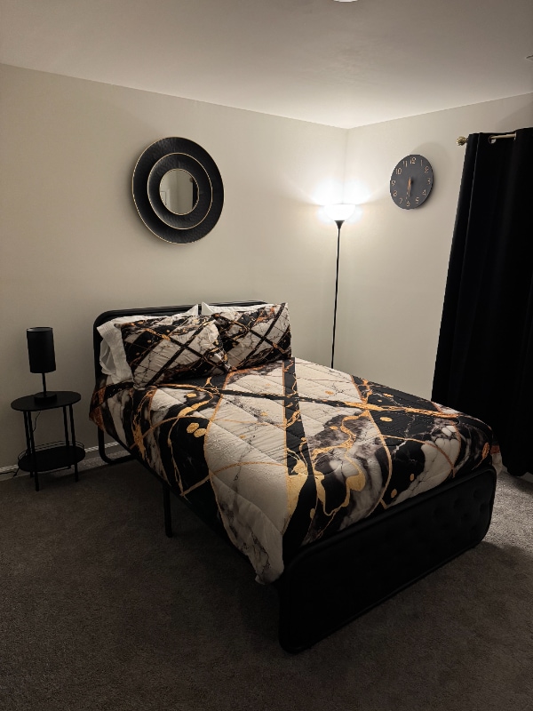 Building Photo - 533 Gantt St