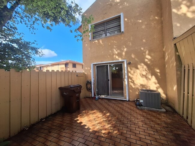 Building Photo - 5357 W 23rd Ct