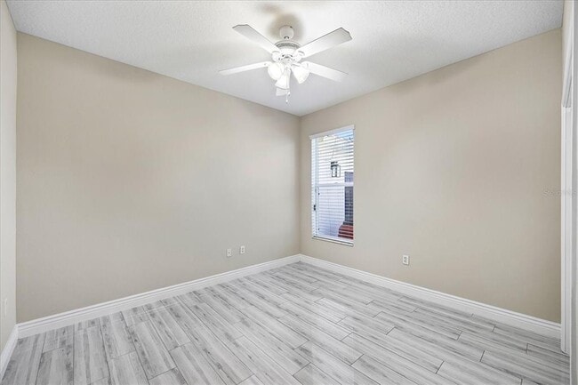 Building Photo - 12422 Creek Edge Dr