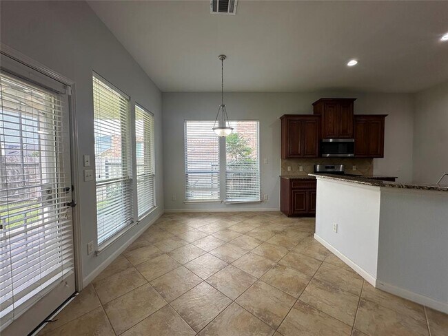 Building Photo - 5218 Pebble Bluff Ln