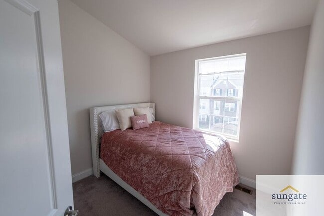 Building Photo - 1408 Onnesta Ct
