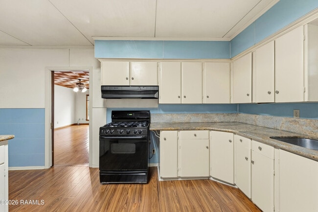 Building Photo - 418 Marguerite Blvd