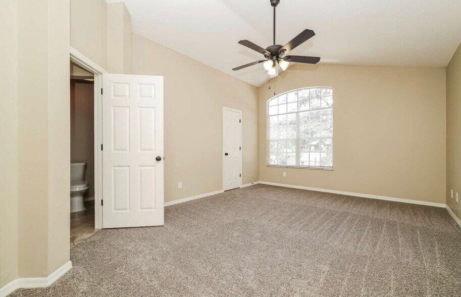 Building Photo - 2405 Needham Dr