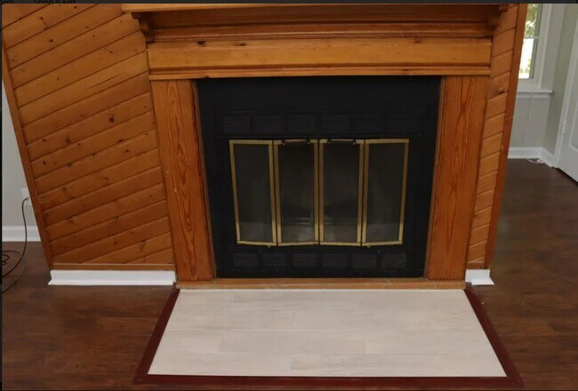 Building Photo - 1057 Stones Throw Dr NW