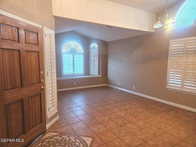 Building Photo - 1329 Desierto Rosa Pl
