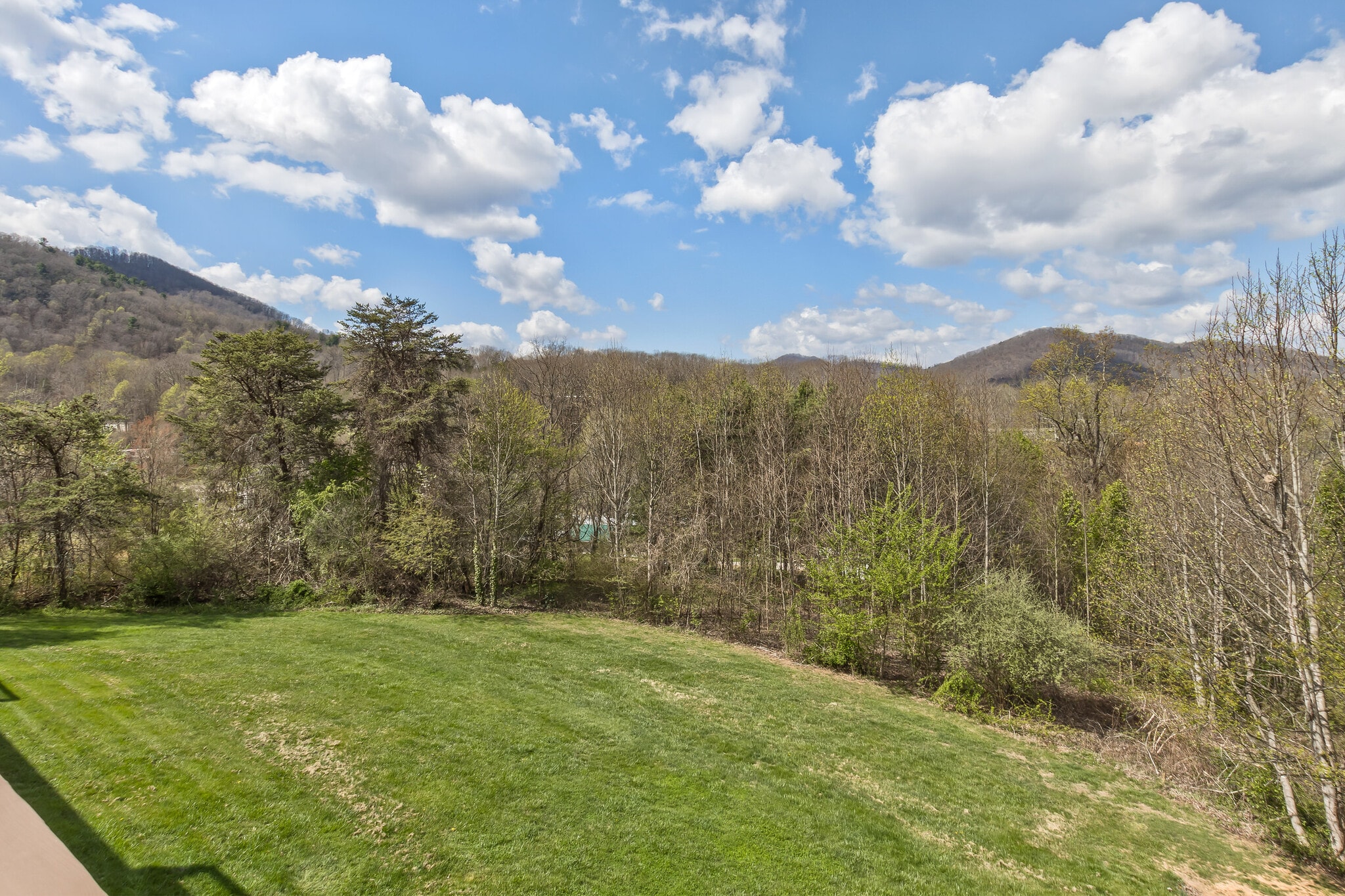 Building Photo - 52 Smith Rd