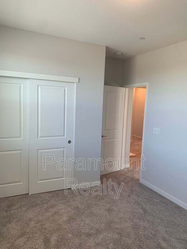 Building Photo - 886 Shearwater Rd