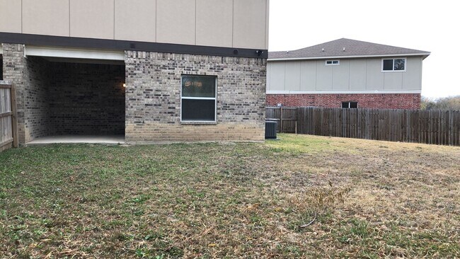 Building Photo - 1101 Grace Point Dr