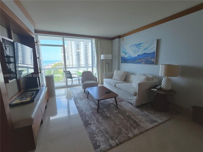 Building Photo - 6801 Collins Ave