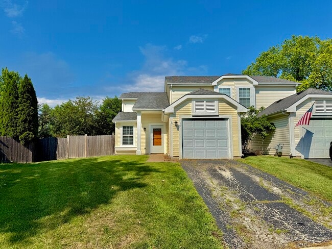 Primary Photo - 10 Rugby Ct