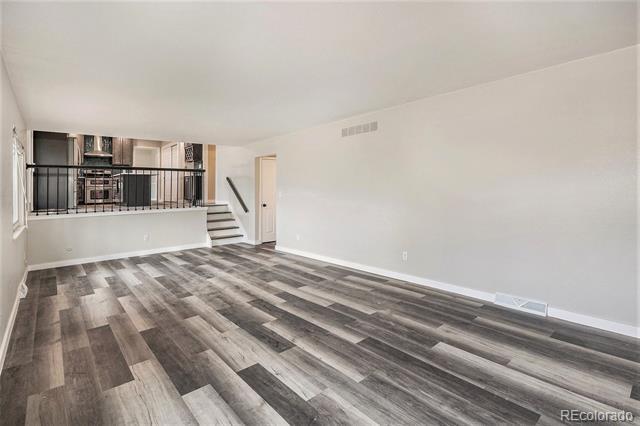 Building Photo - 8345 E Hinsdale Ave