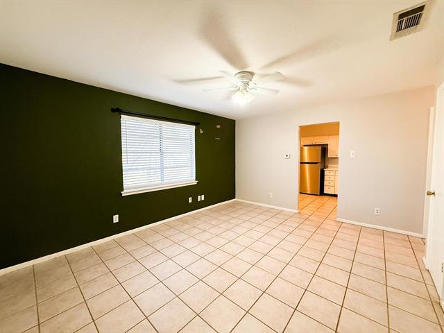 Building Photo - 1137 Haines Ave