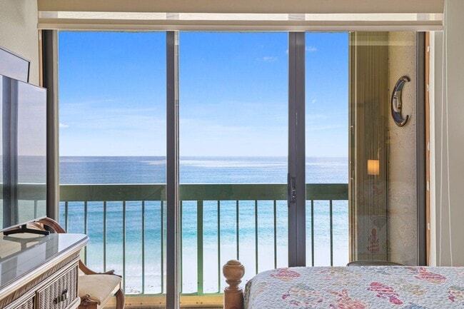 Building Photo - 9940 S Ocean Dr