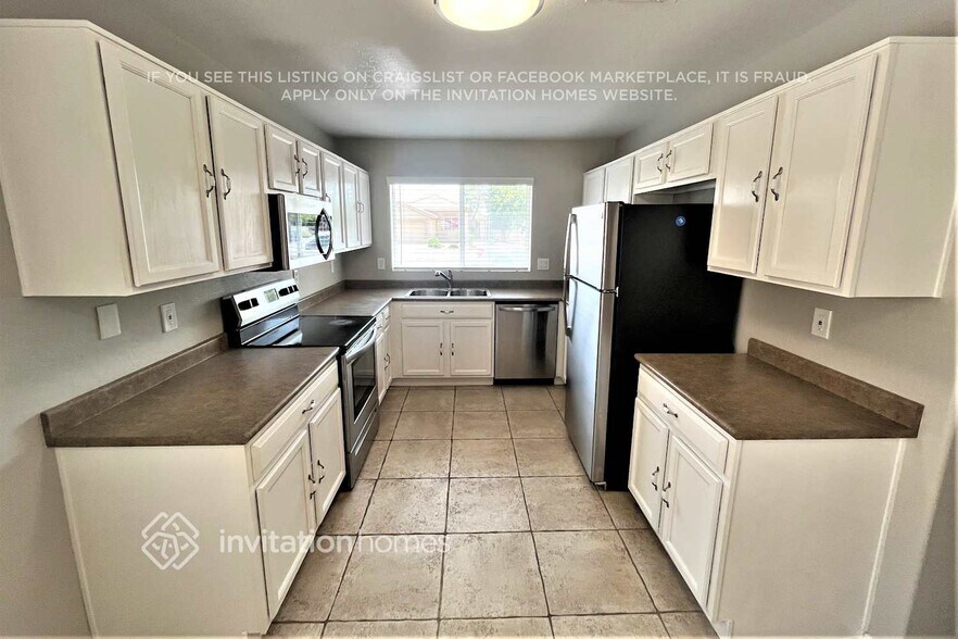 Building Photo - 15474 W Banff Ln